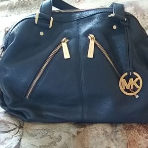 Authentic Michael Kors shoulder bag